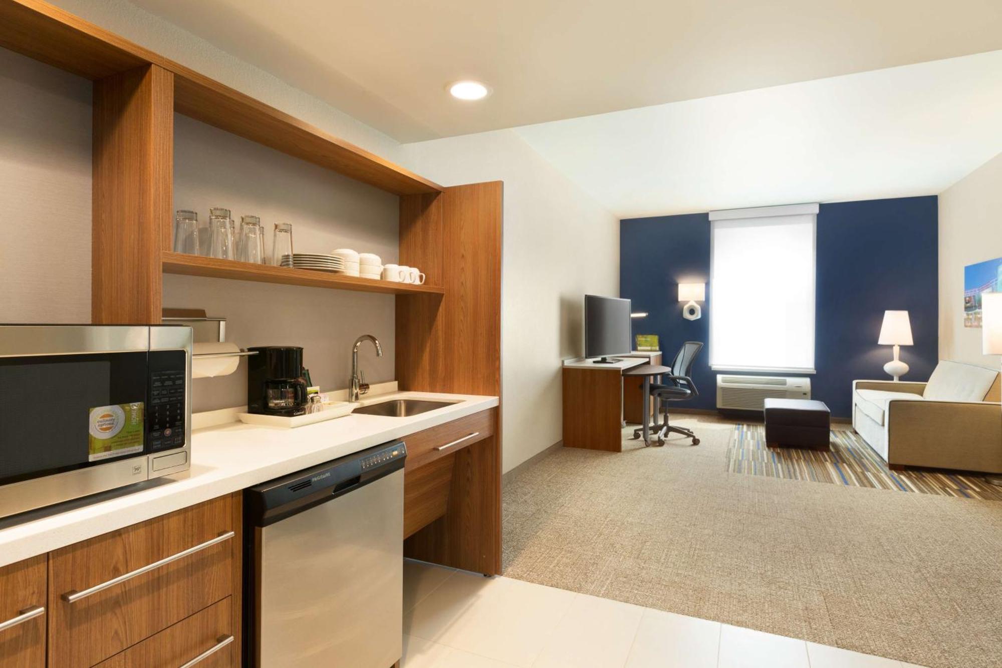 Home2 Suites By Hilton Glendale Westgate Exterior photo